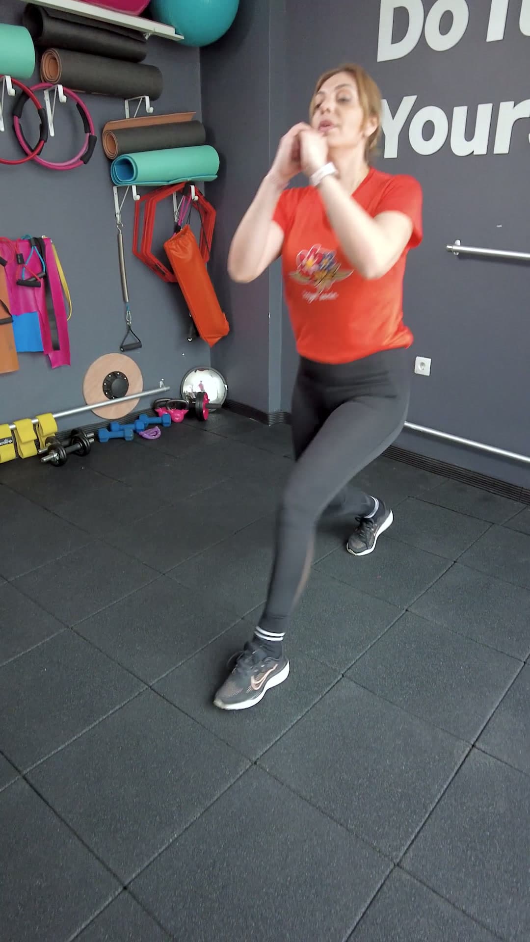 3 - Lunge